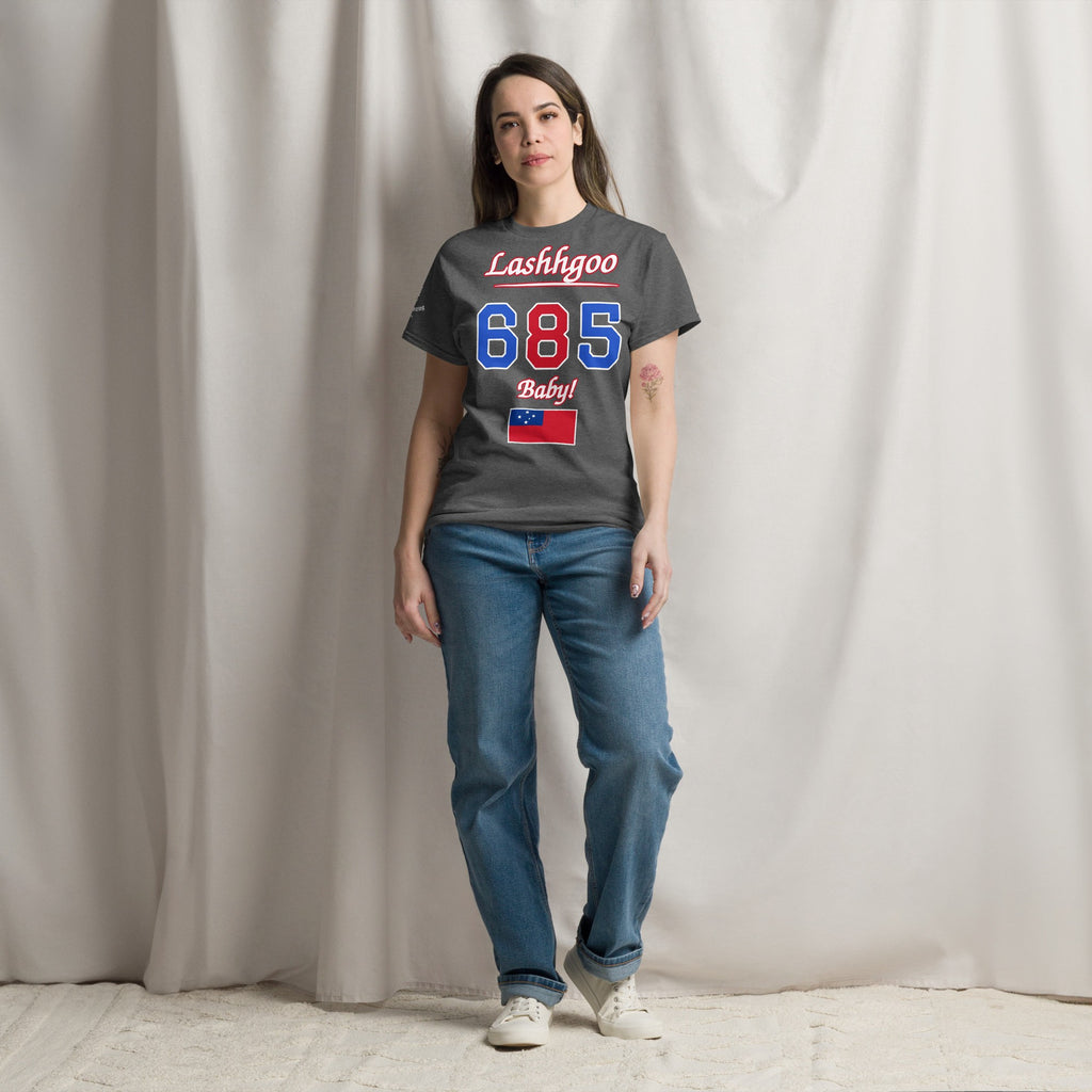 Woman wearing the dark heather Lashhgoo 685 Baby! T-Shirt